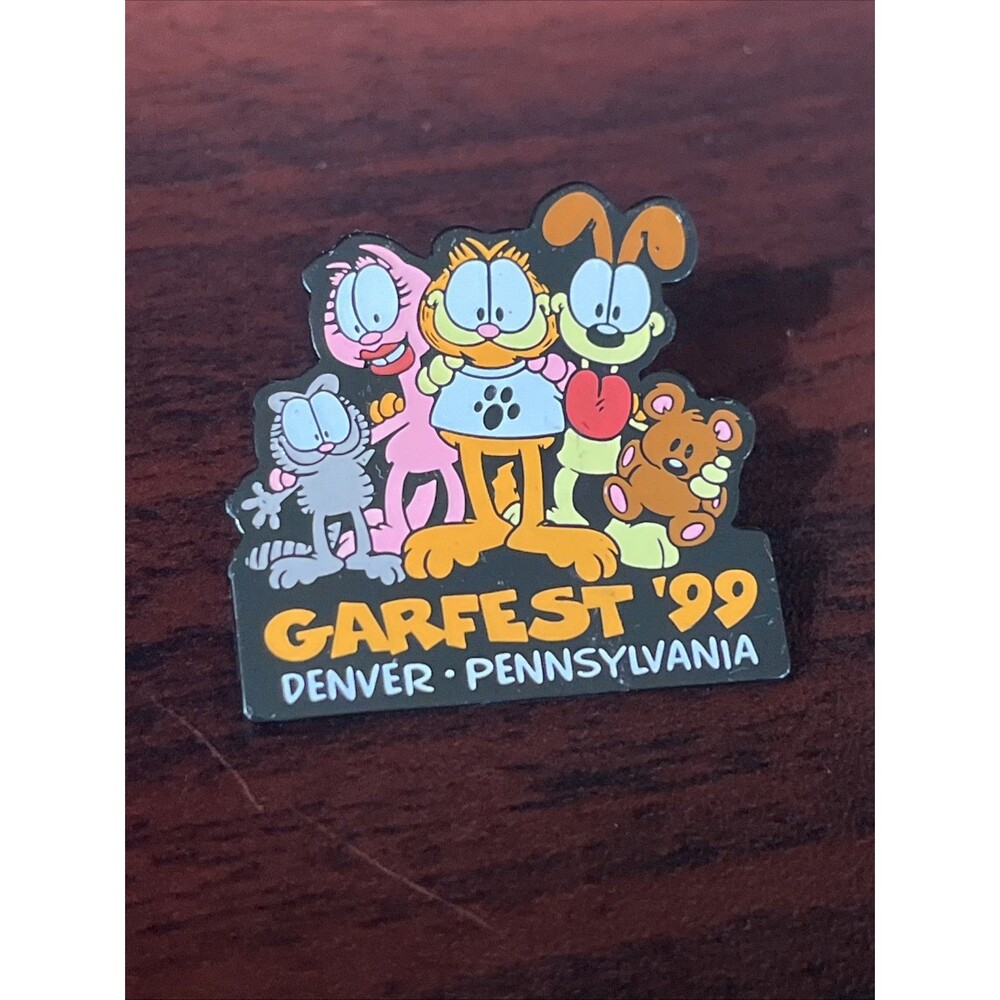 Garfield Garfest 1999 Denver Pennsylvania Odie Comic‎ Strip Lapel Hat Pin
